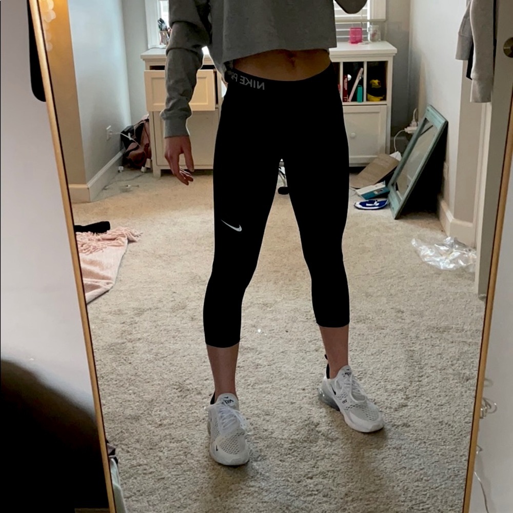 Nike Pro Quarter Length Leggings